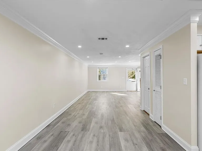 8 Captain Cook Ln #U — Photo 8