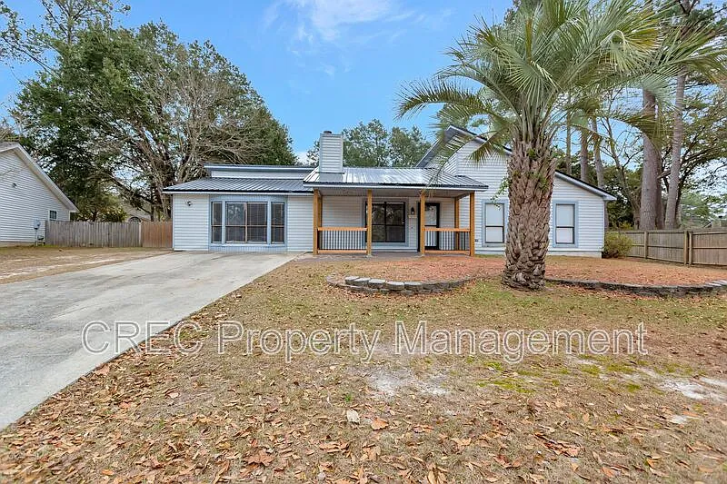 Building Photo - 213 Sagebrush Ln