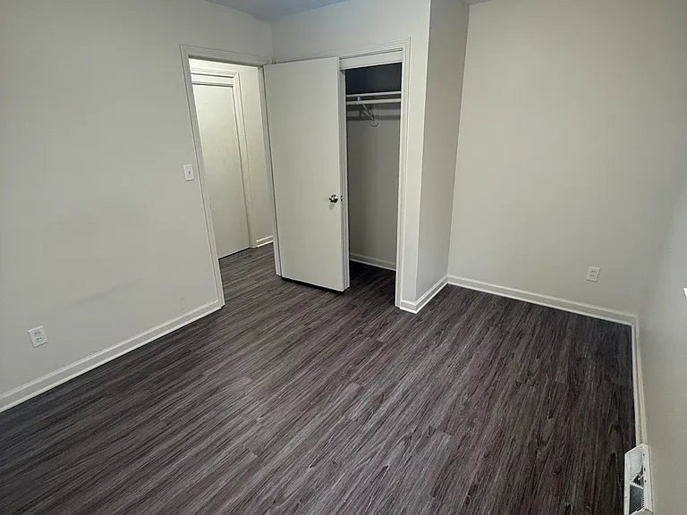 521 5th St #511 — Photo 8