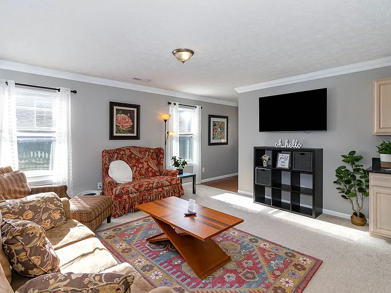 130 Overbrook Ct — Photo 8