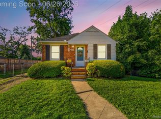853 Wordsworth St, Ferndale, MI 48220