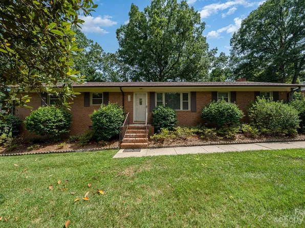 408 White Oak Ln, Matthews, NC 28104