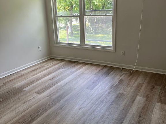 5th image of 1608 Sweet Home Rd APT 6