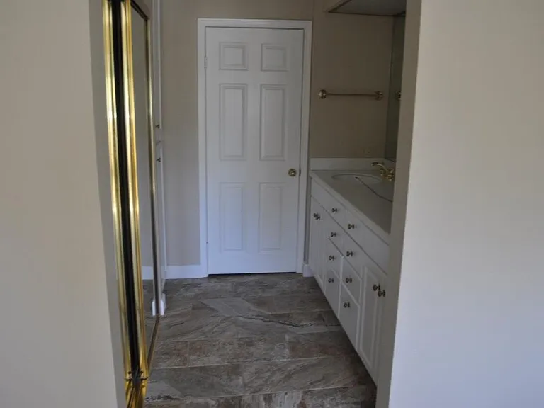 2920 Union St #301 — Photo 4