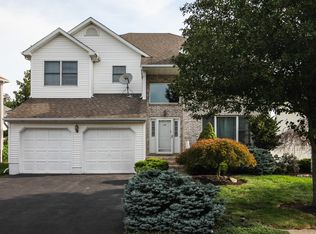 46 Paine Ct, Parsippany, NJ 07054