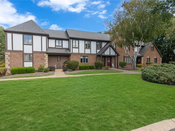 1606 Stone Mansion Dr, Sewickley, PA 15143