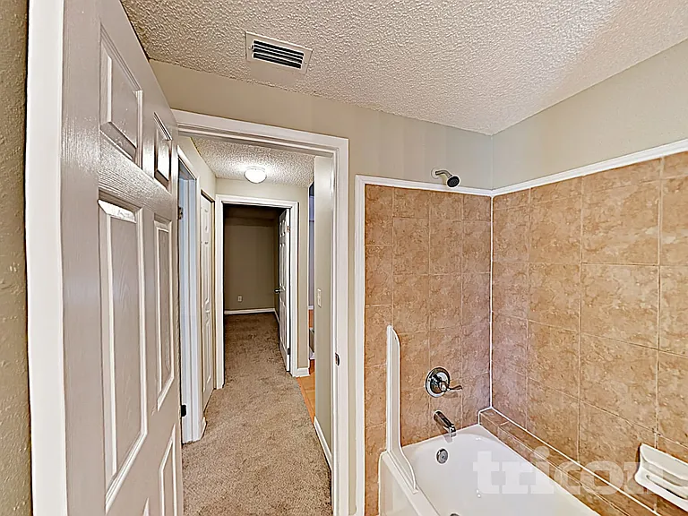 506 Emberwood Dr — Photo 28