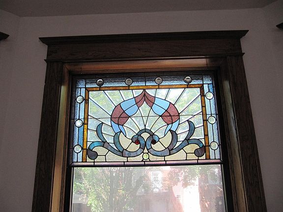 4th image of 1057 N Leavitt St #2