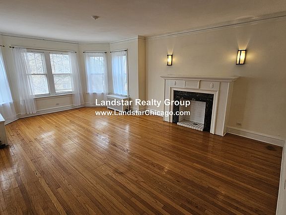 5th image of 6425 N Francisco Ave #3