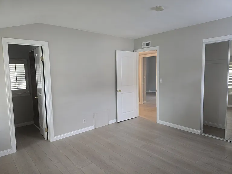 10651 Alderson Ave — Photo 3