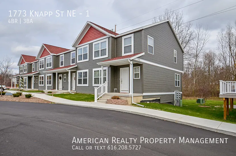 1773 Knapp St NE — Photo 1