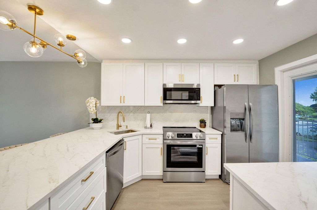 3010 N COURSE Drive #312, photo 5