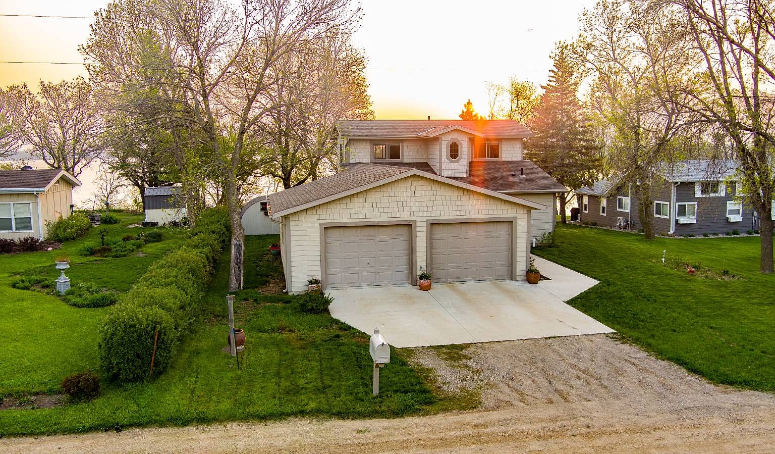 705 S Lake Hendricks Dr, White, SD 57276 MLS 11280190 Zillow