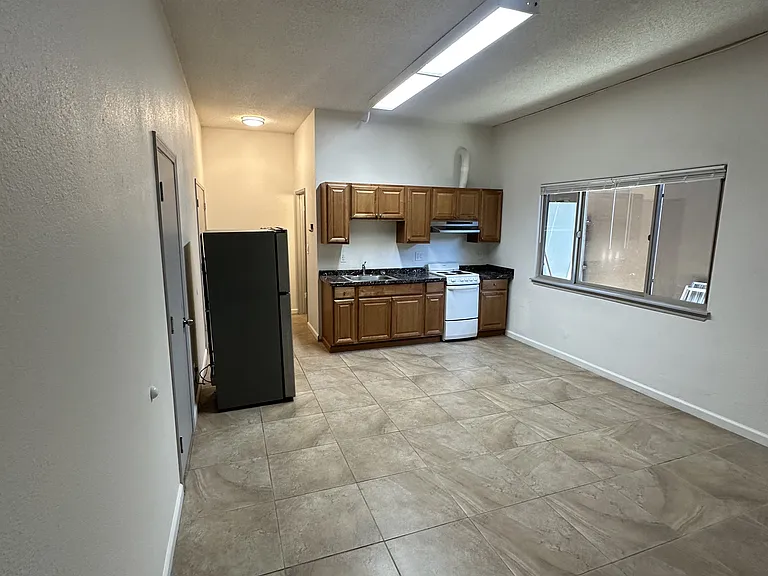 2841 Alder Ave #A — Photo 7