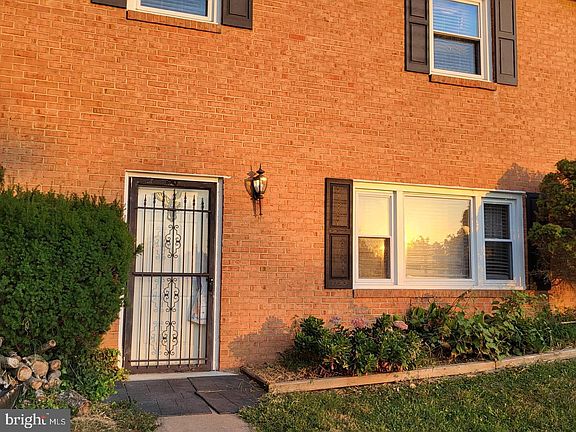 3rd image of 13412 Fitzwater Dr