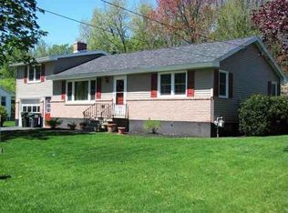 337 W Lucille Ln, Schenectady, NY 12306