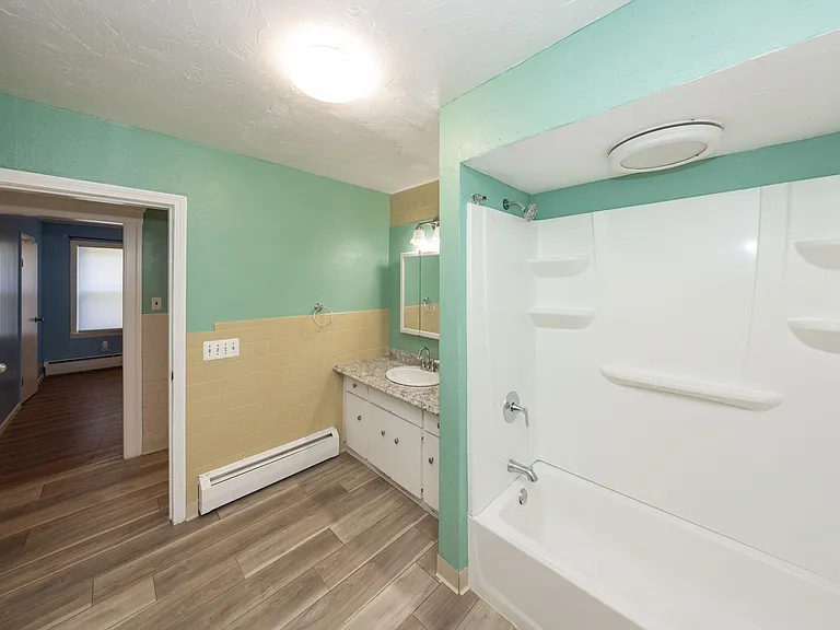 33 Dane Ave #1 — Photo 4