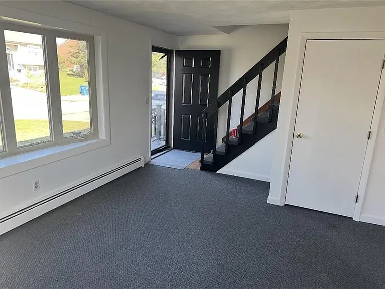 20 Pavilion Ct #22 — Photo 3