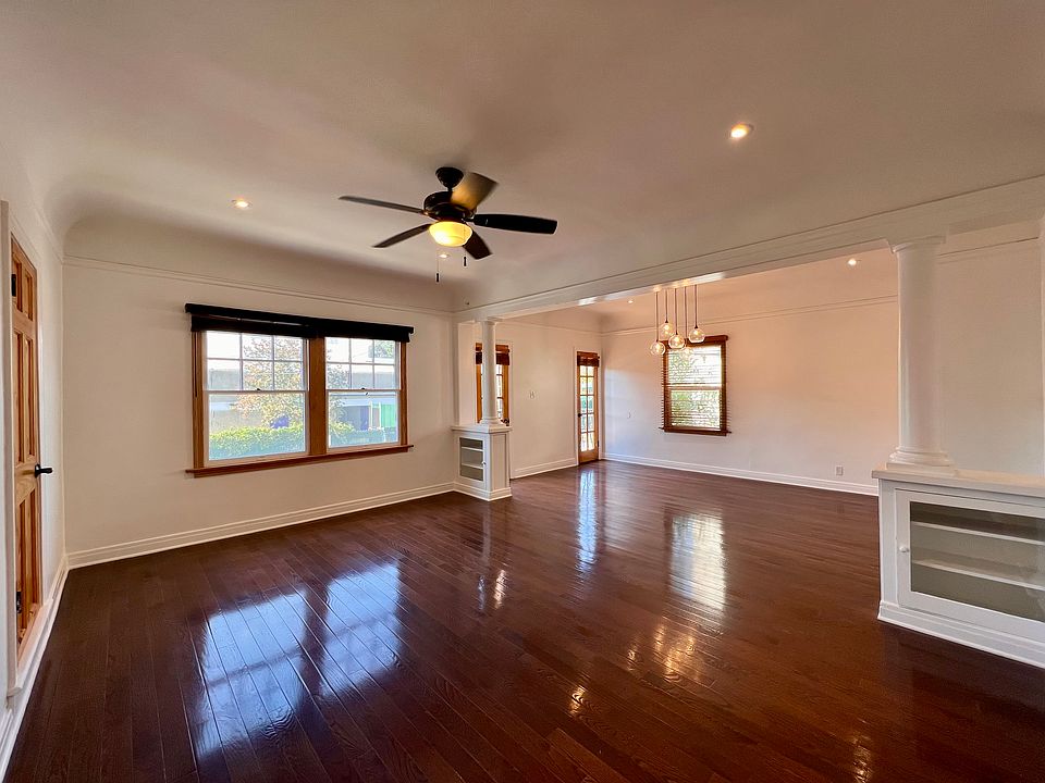 1st image of 7968 Willoughby Ave