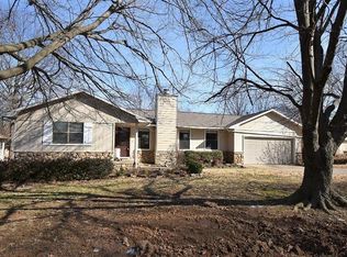 717 S Riviera Dr, Rogers, AR 72758