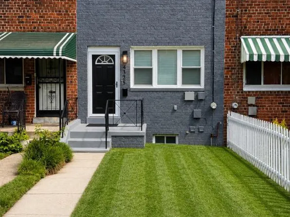 4325 Hayes St NE, Washington, DC 20019