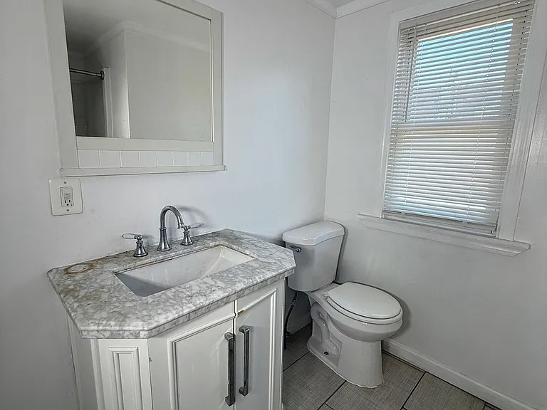 151 Calvert St — Photo 28