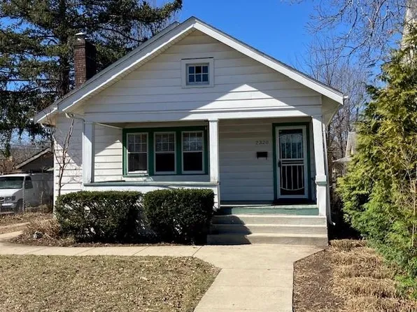 2320 Douglas St, Rockford, IL 61103