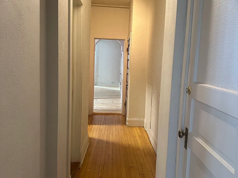 1439 Detroit Street — Photo 11