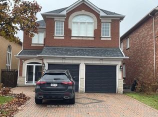 22 Walnut Grove Cres, Richmond Hill, ON L4S 1Y9