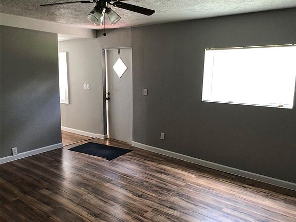 4th image of 27327 Peach Creek Dr