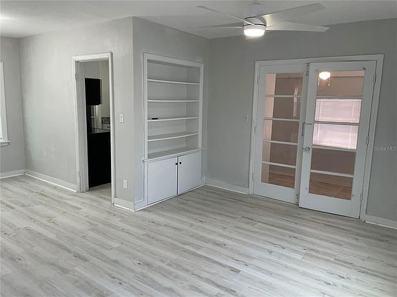 3rd image of 736 37th Ave S