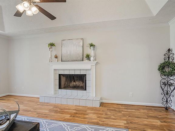 5th image of 309 Camellia Dr