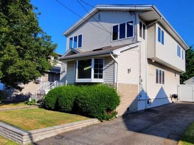 22-13 Ward St, Fair Lawn, NJ, 07410