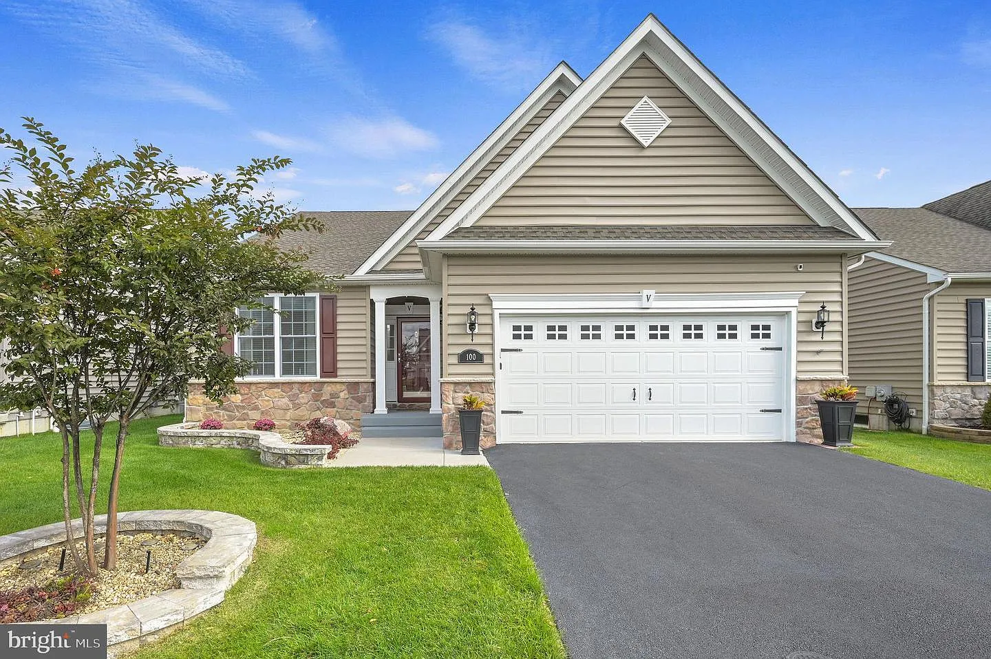 100 New Village Ln photo 1