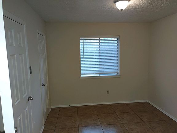 2nd image of 3234 Bolton Gardens Dr