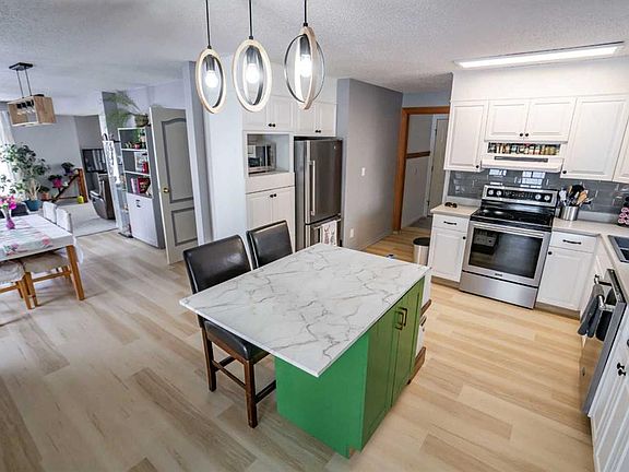 3rd image of 8 W Grenier Ave