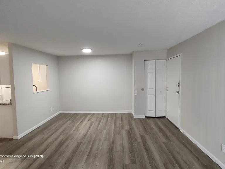 Coachwood Apartments — Photo 17