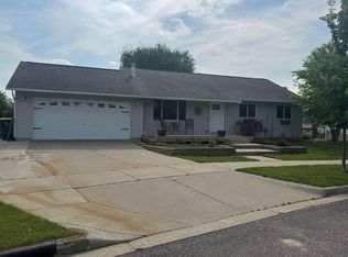 45 Jaz Cir, Reedsburg, WI 53959
