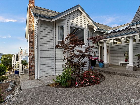2nd image of 436 W North Camano Drive