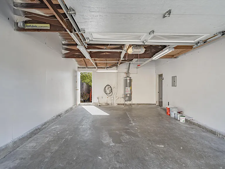 300 Chestnut Ave #310 — Photo 14