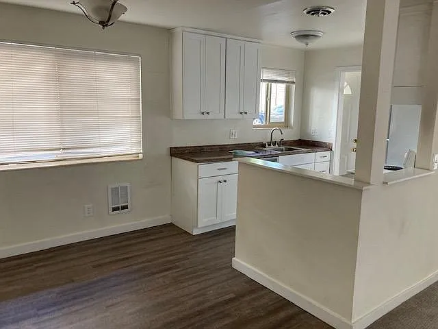 6516 25th Ave NE #9 — Photo 5