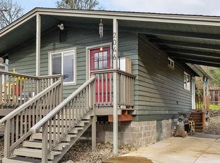 2046 NE Freemont Ave, Roseburg, OR 97470