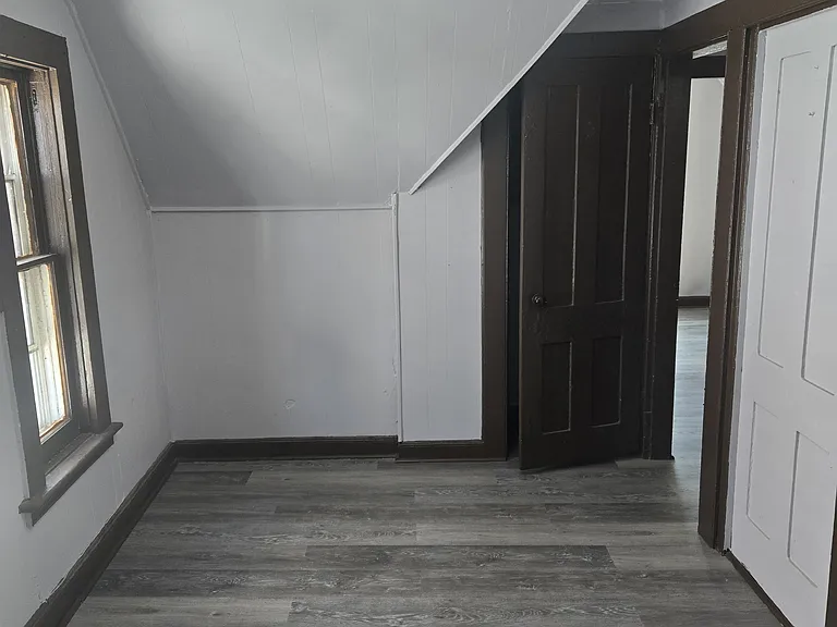 119 Thompson St — Photo 10