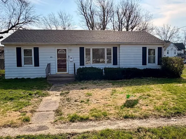 108 Circle Dr, Shelbina, MO 63468