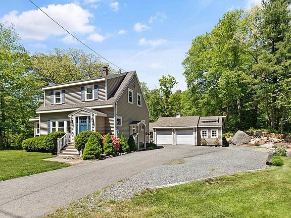 2nd image of 599 Essex Ave