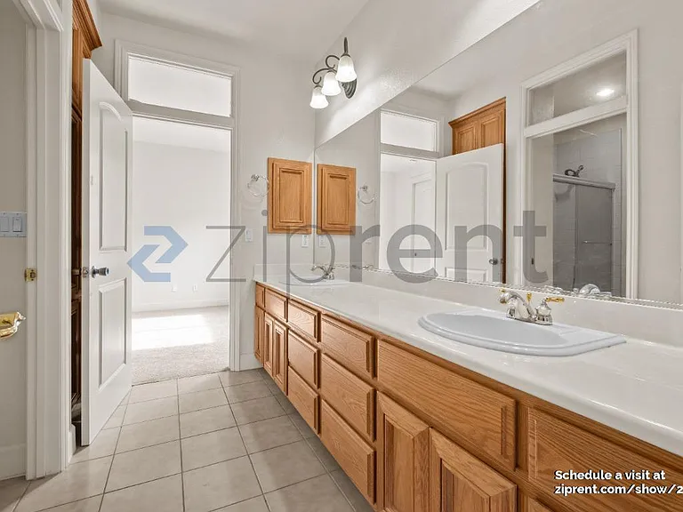 9208 Hallmark Pl — Photo 15