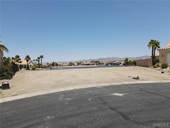 3rd image of 2055 E Lago Grande Place