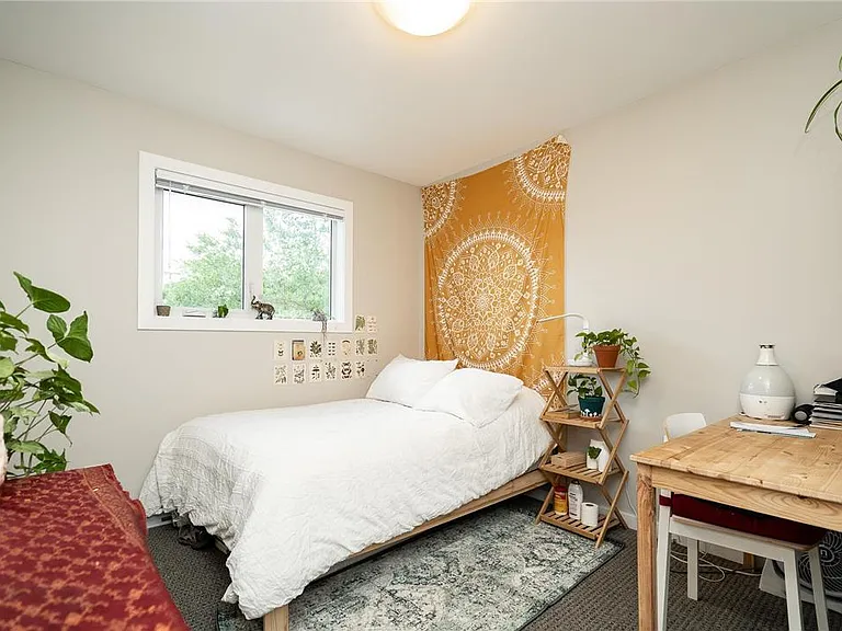 427 Saint Jean Baptiste St — Photo 8
