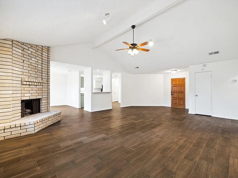 1534 Valley Landing Dr — Photo 11