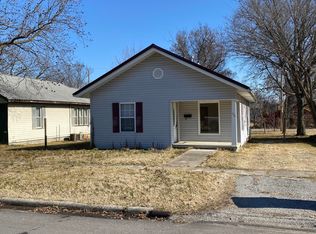 128 Nw #G, Miami, OK 74354